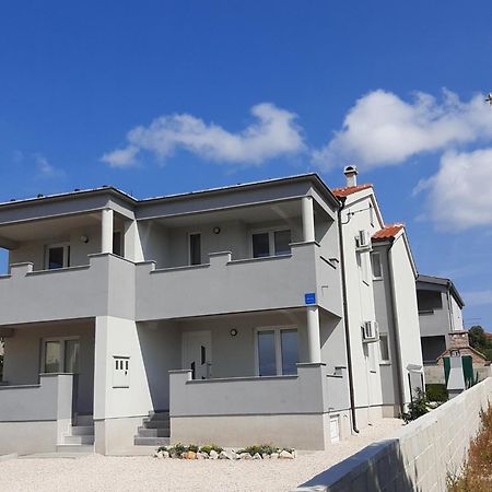 Apartman Jadranka Vir Exterior photo