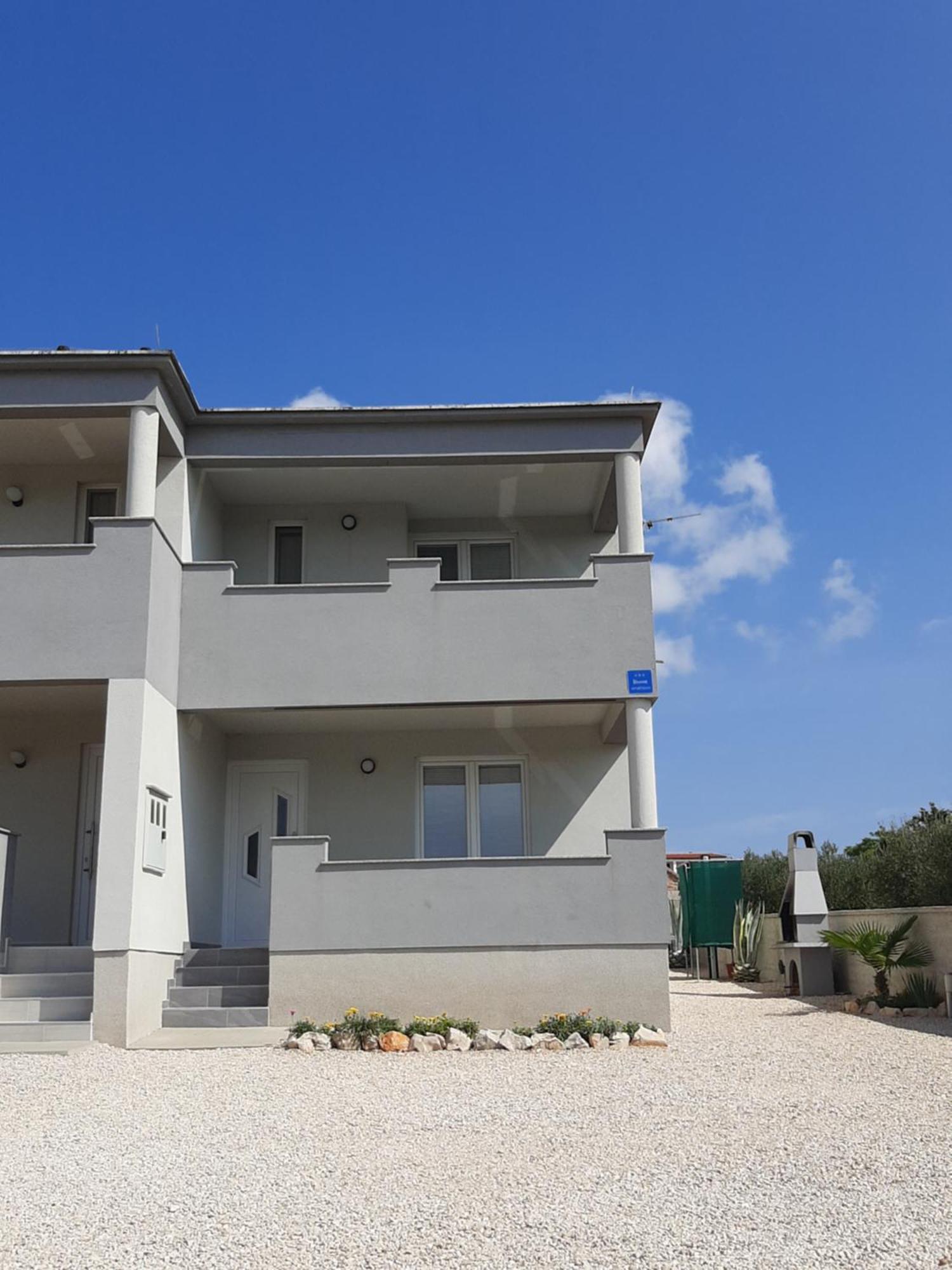 Apartman Jadranka Vir Exterior photo